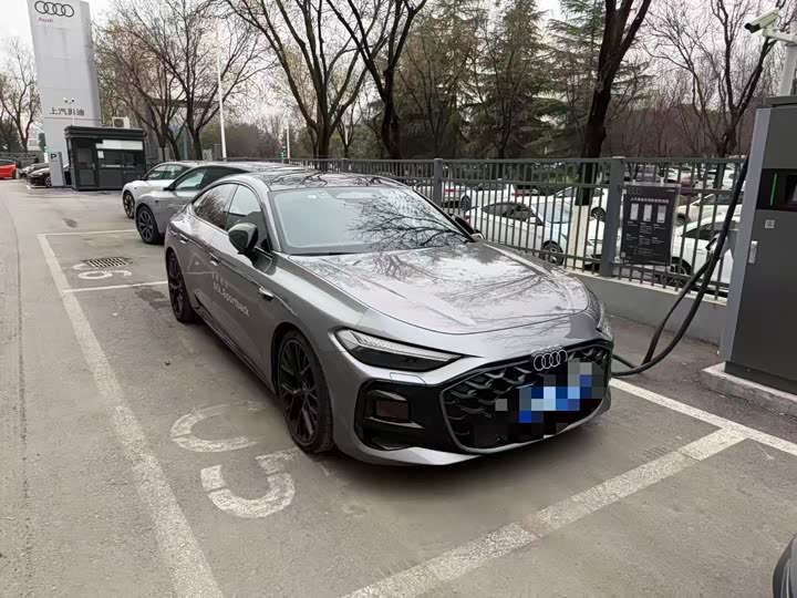 Фото 5 - Audi A5L Sportback