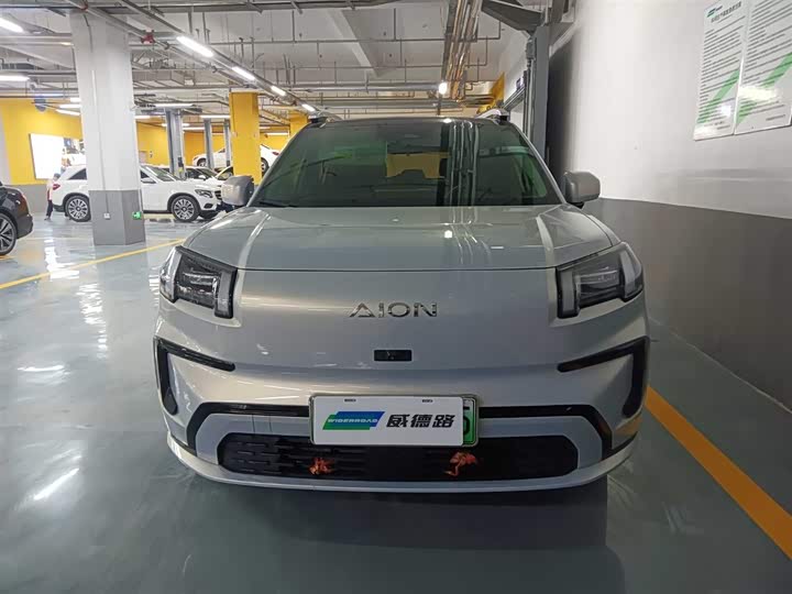 Фото 2 - GAC Aion V