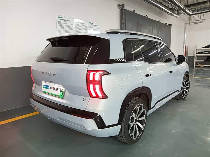 Фото 6 - GAC Aion V