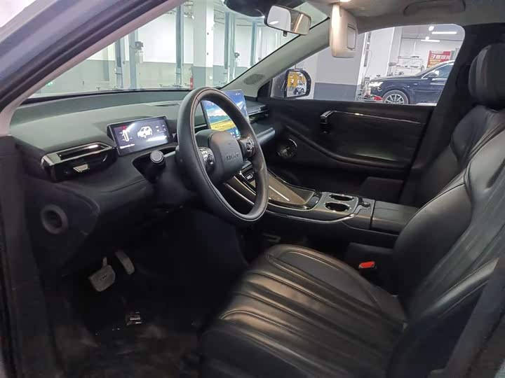 Фото 7 - GAC Aion V