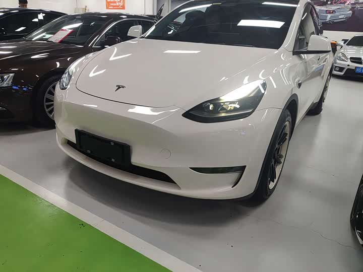 Photo 1 - Tesla Model Y