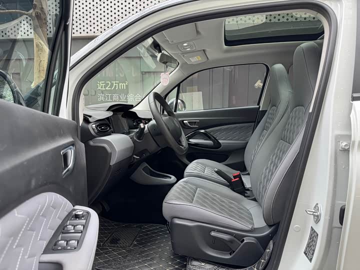 Фото 8 - Leapmotor T03