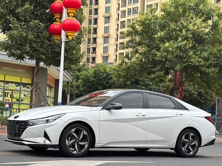 Фото 1 - Hyundai Elantra N line