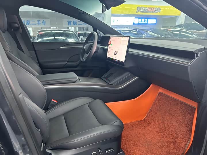 Фото 9 - Tesla Model X