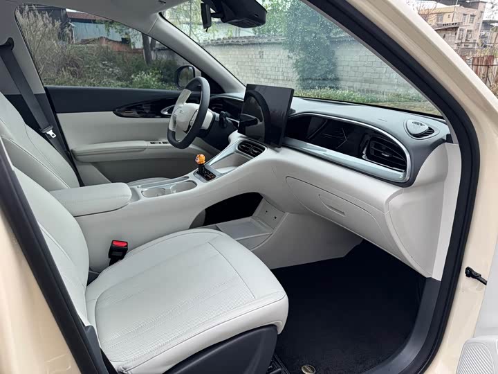 Фото 8 - Geely Galaxy Geome