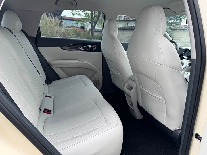 Фото 9 - Geely Galaxy Geome