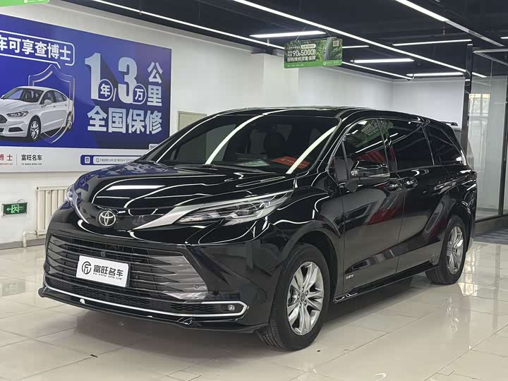 Фото 1 - Toyota Sienna