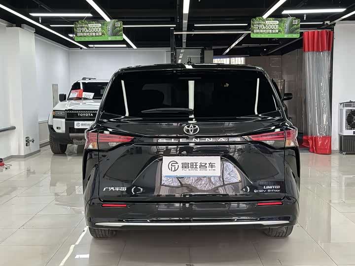 Фото 6 - Toyota Sienna