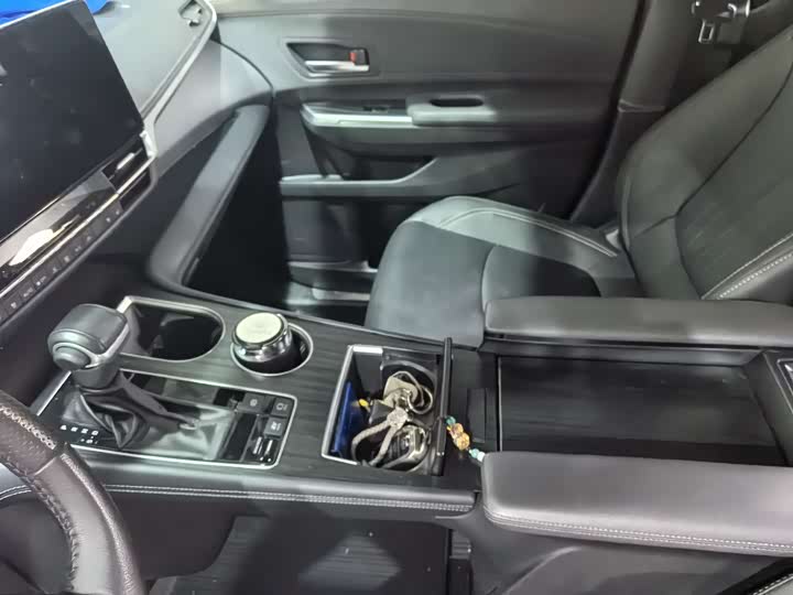 Фото 7 - Toyota Sienna