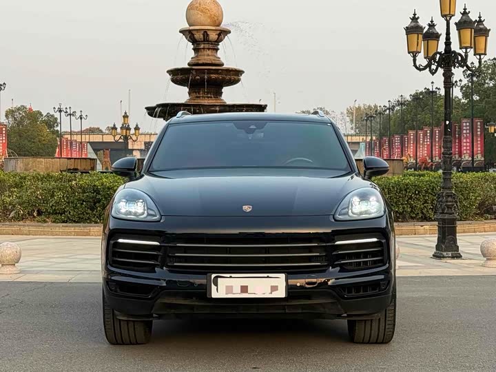 Фото 2 - Porsche Cayenne Hybrid