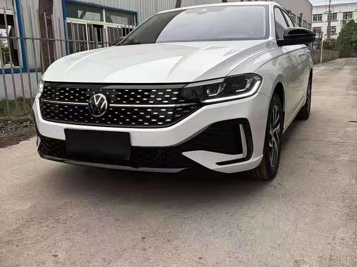 Фото 1 - Volkswagen Lavida