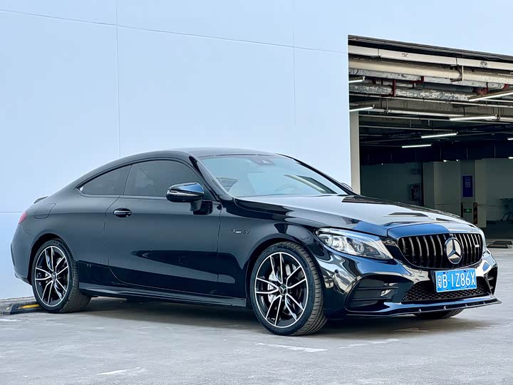 Фото 3 - Mercedes-Benz C-Class AMG