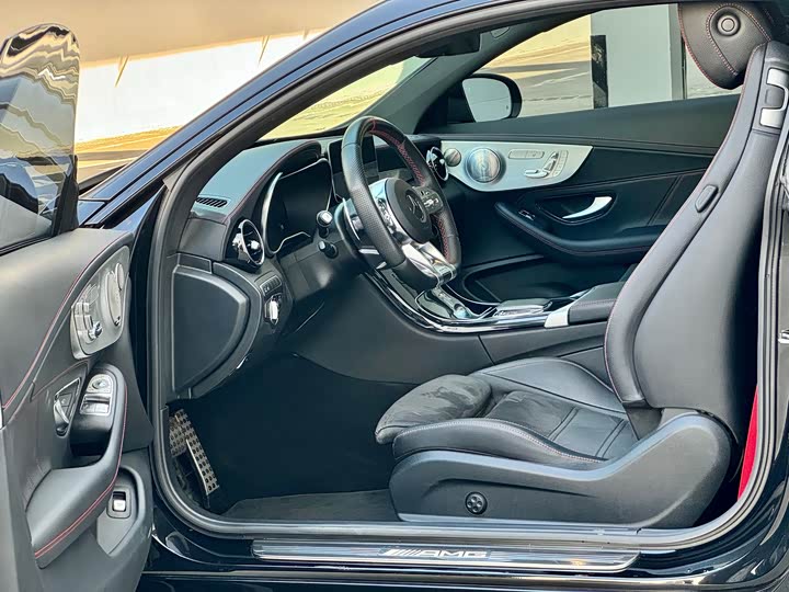 Фото 4 - Mercedes-Benz C-Class AMG