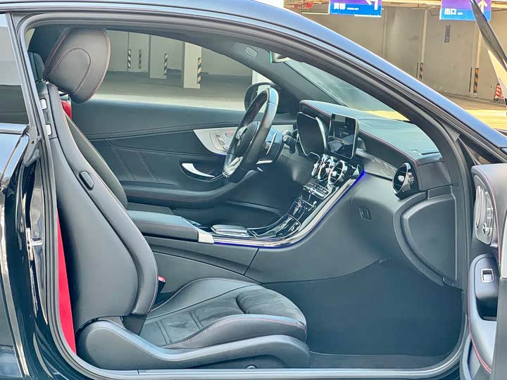 Фото 7 - Mercedes-Benz C-Class AMG