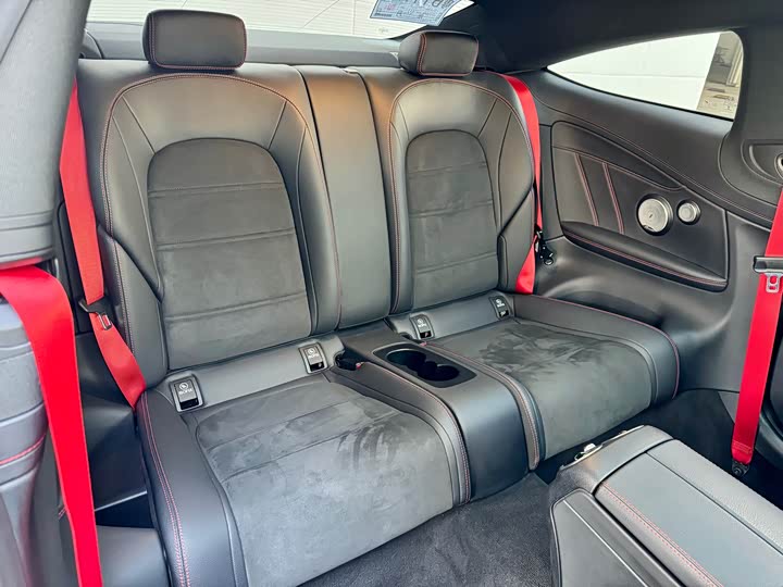 Фото 9 - Mercedes-Benz C-Class AMG