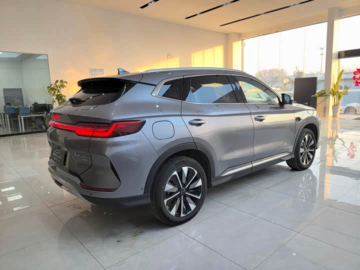 Фото 9 - BYD Song Plus Hybrid/EV