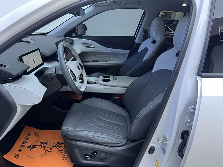 Фото 7 - Changan UNI-Z Hybrid