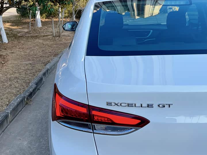 Фото 7 - Buick Excelle GT