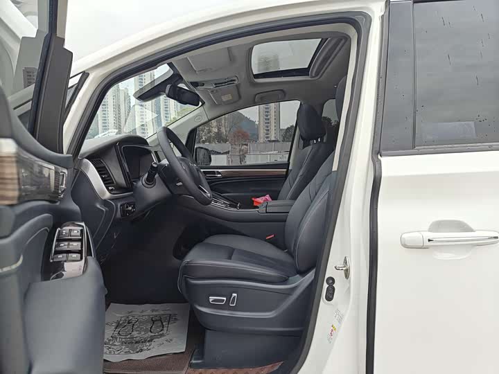 Фото 8 - GAC Trumpchi M8