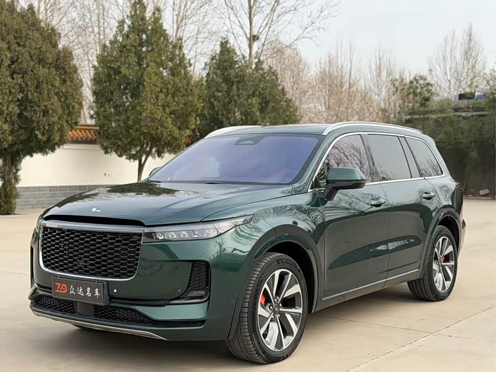 Фото 1 - LiXiang One