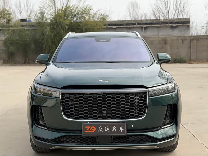 Фото 2 - LiXiang One