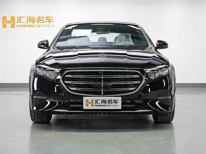 Photo 2 - Mercedes-Benz E-Class