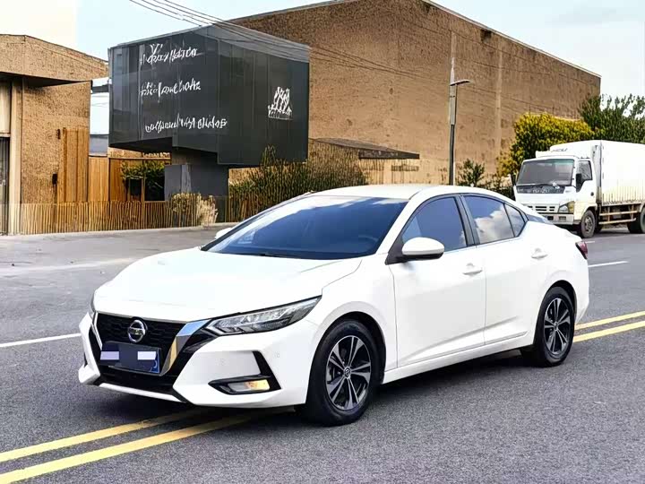 Фото 1 - Nissan Sylphy