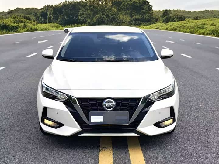 Фото 2 - Nissan Sylphy