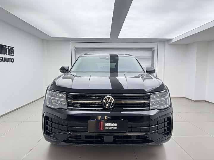 Photo 2 - Volkswagen Teramont X
