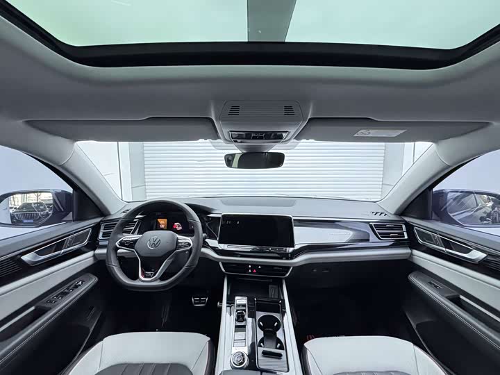 Photo 5 - Volkswagen Teramont X