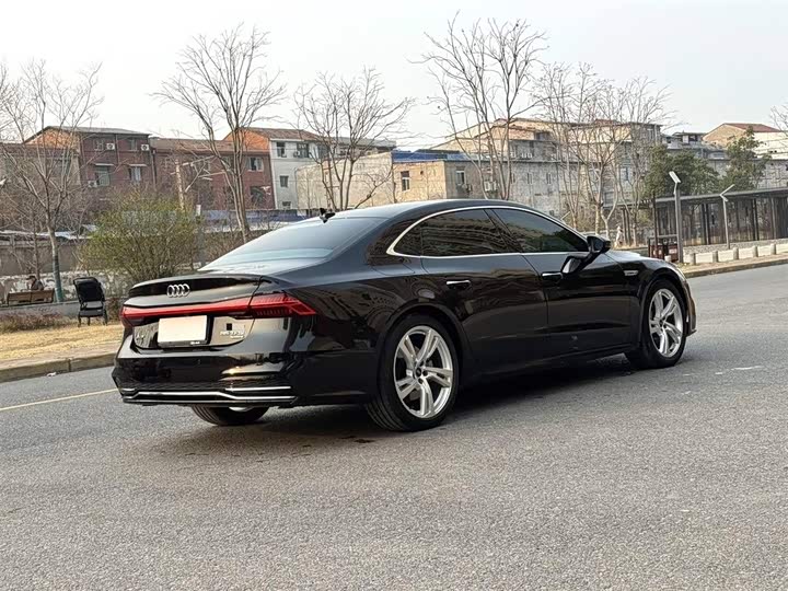 Фото 5 - Audi A7L