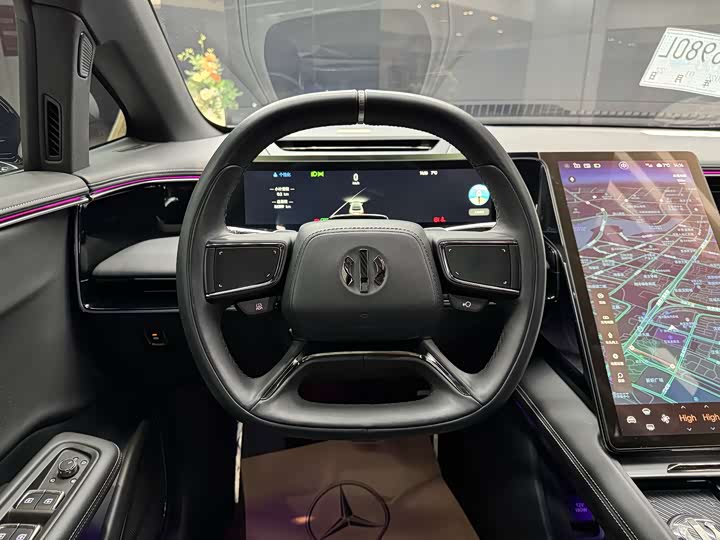 Фото 6 - HiPhi X