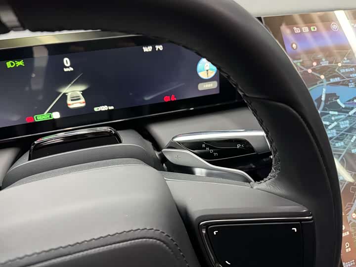 Фото 9 - HiPhi X