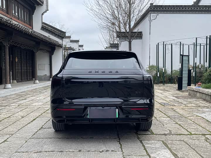 Photo 6 - Exeed Sterra ET