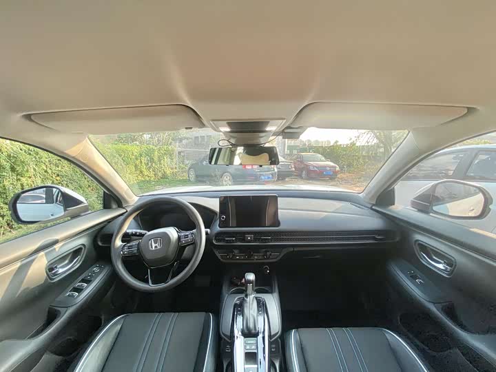 Фото 4 - Honda HR-V