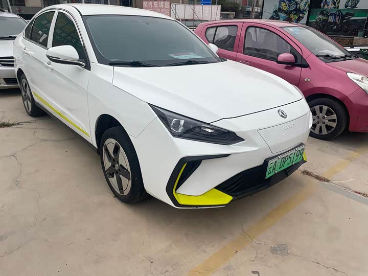 Фото 3 - Dongfeng Aeolus E70