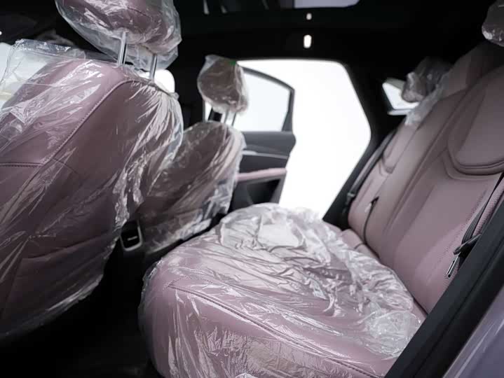 Фото 6 - XPeng Mona M03