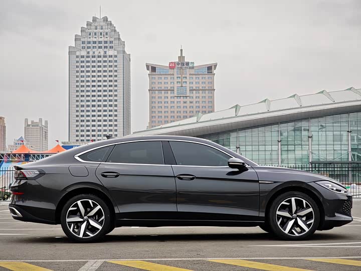 Фото 5 - Volkswagen Lamando L