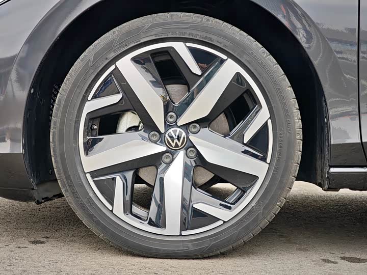 Фото 8 - Volkswagen Lamando L