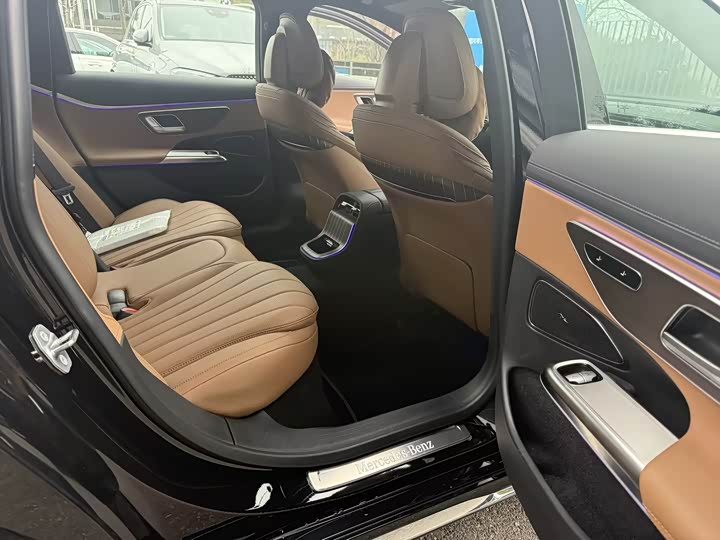 Фото 4 - Mercedes-Benz E-Class Hybrid