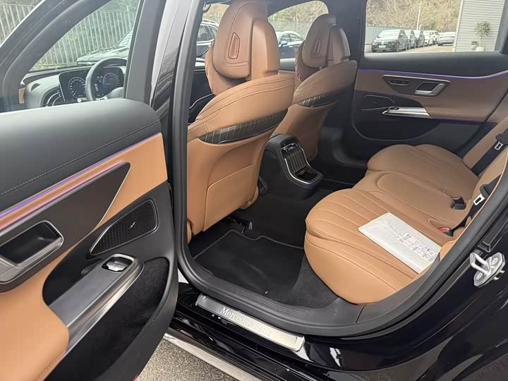 Фото 9 - Mercedes-Benz E-Class Hybrid