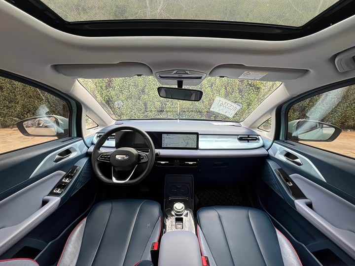 Фото 9 - Geely Geometry E Firefly