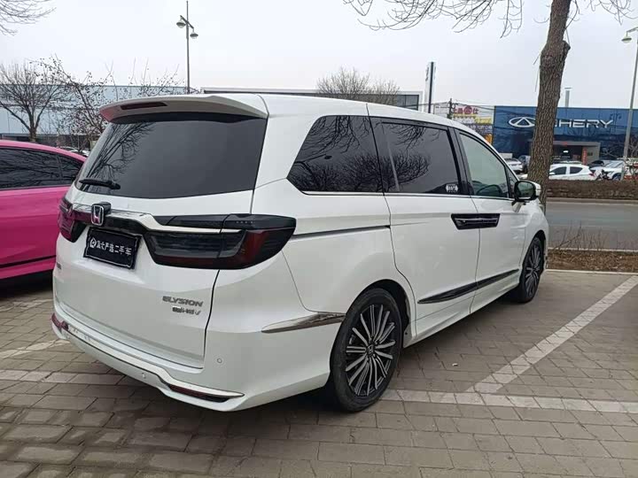 Фото 4 - Honda Elysion