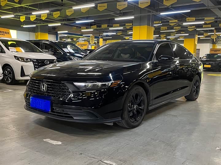 Фото 1 - Honda Accord