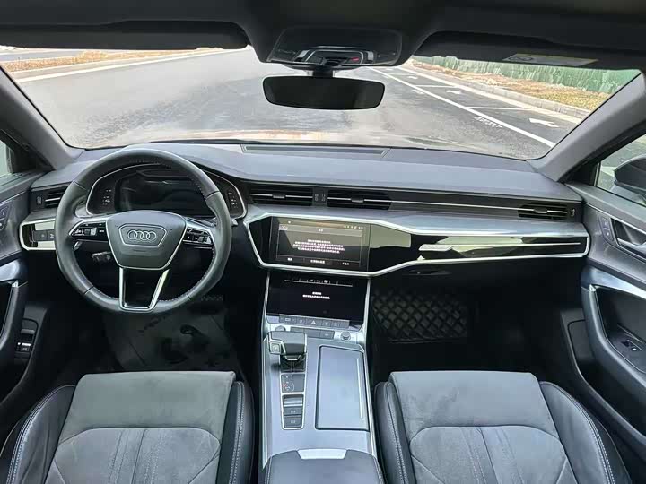Фото 4 - Audi A6L Hybrid