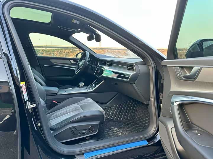 Фото 6 - Audi A6L Hybrid