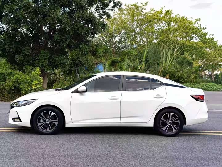 Фото 7 - Nissan Sylphy