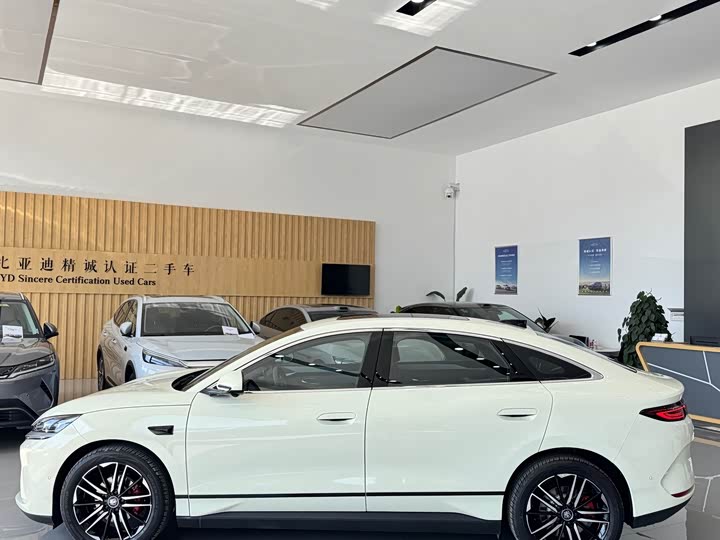 Фото 3 - BYD Qin L