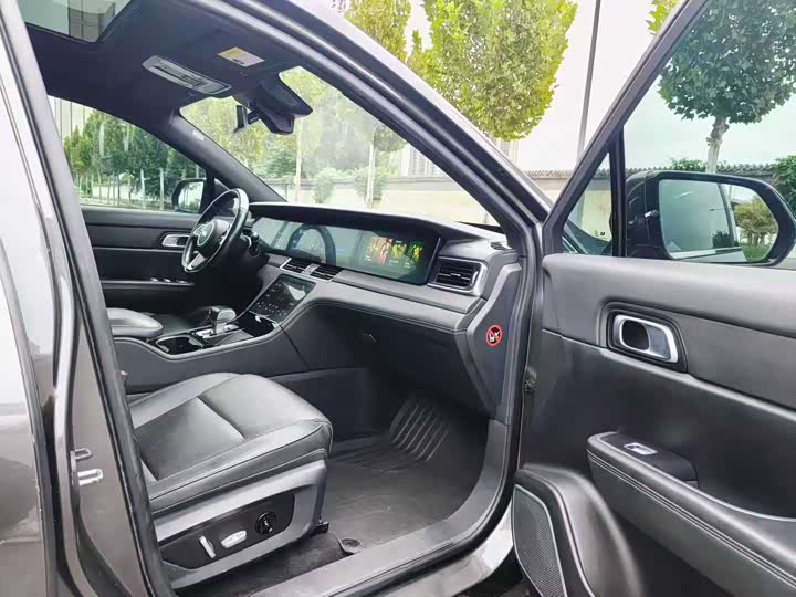 Фото 4 - LiXiang One