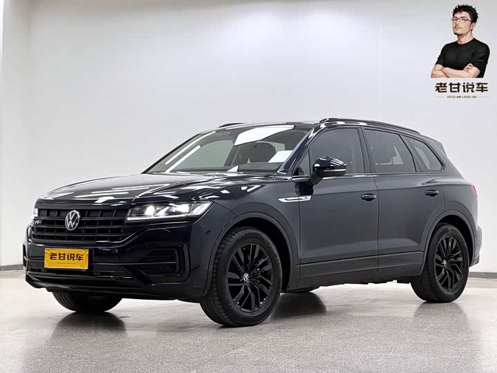 Фото 1 - Volkswagen Touareg